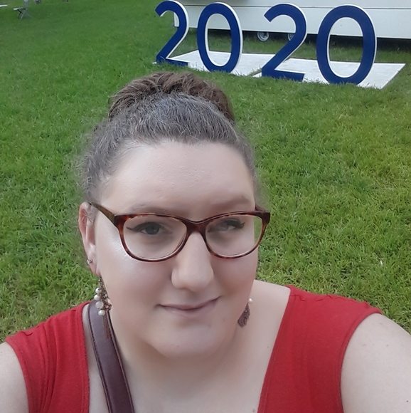 Meet Your Posher! - Picture 1 of 1